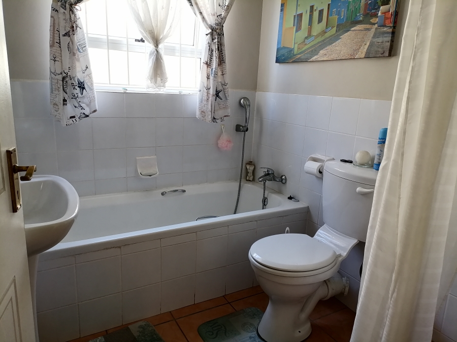 3 Bedroom Property for Sale in Onverwacht Western Cape